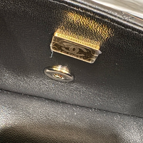 CHANEL Timeless Classique Top Handle leather handbag 24P - Picture 7 of 9